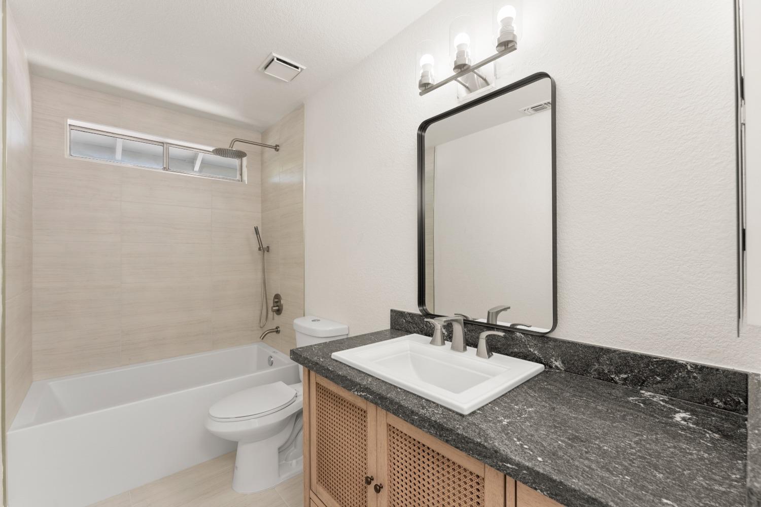 Detail Gallery Image 30 of 65 For 8340 Cypress Lake Ct, Antelope,  CA 95843 - 4 Beds | 2/1 Baths