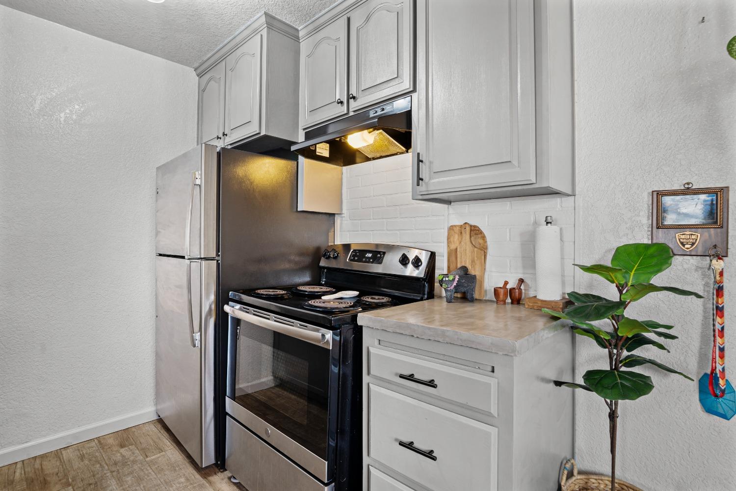 Detail Gallery Image 10 of 20 For 2524 Winchester Dr #3,  Lodi,  CA 95240 - 2 Beds | 1 Baths