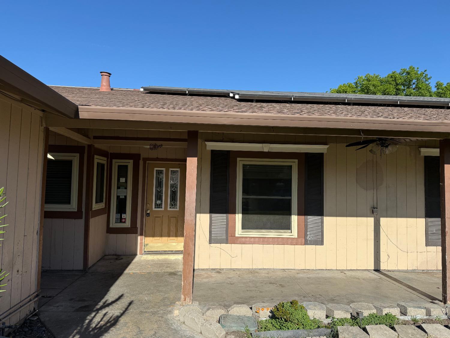 Detail Gallery Image 4 of 17 For 2454 Golden Bear Cir, Stockton,  CA 95209 - 4 Beds | 2 Baths
