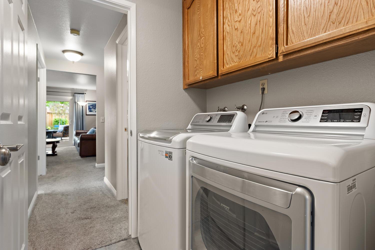 Detail Gallery Image 38 of 56 For 19 Green Mist Ct, Sacramento,  CA 95831 - 4 Beds | 3 Baths