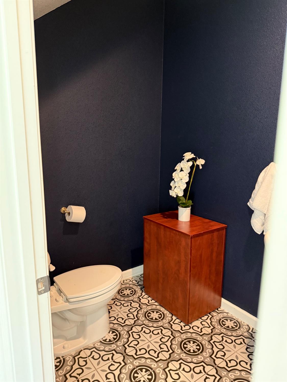 Detail Gallery Image 46 of 69 For 2816 Balaton Ct, Antelope,  CA 95843 - 4 Beds | 2/1 Baths