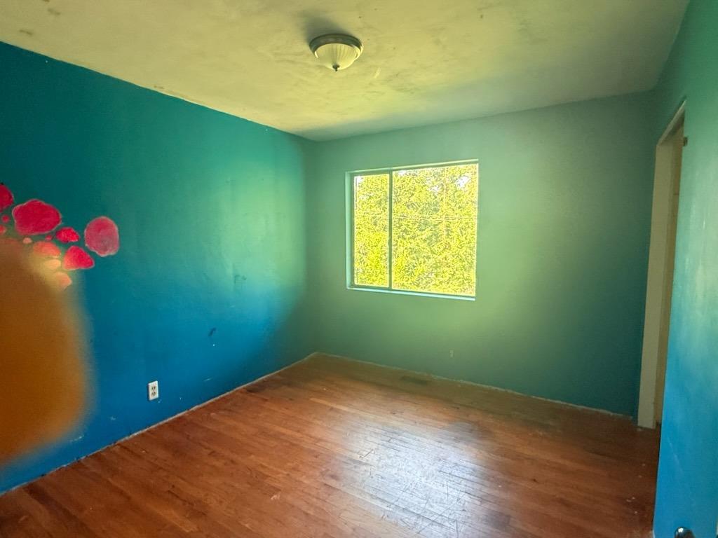 Hanging Wall Drive, Grass Valley, California image 15