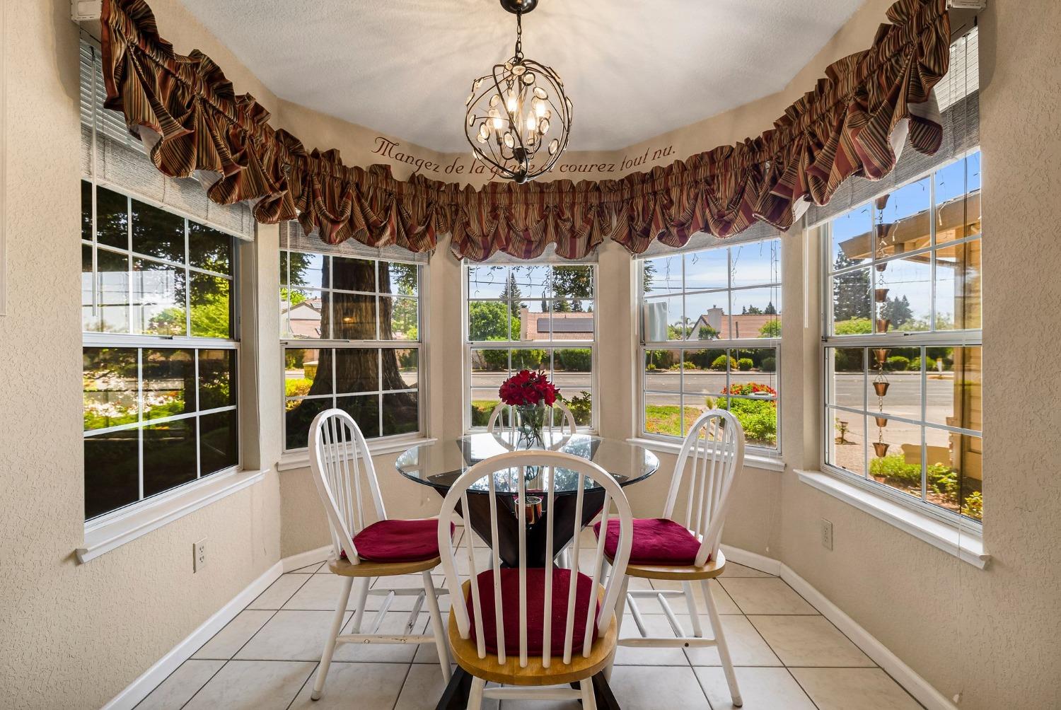 Detail Gallery Image 26 of 74 For 2460 Stabler Ln, Yuba City,  CA 95993 - 3 Beds | 2 Baths