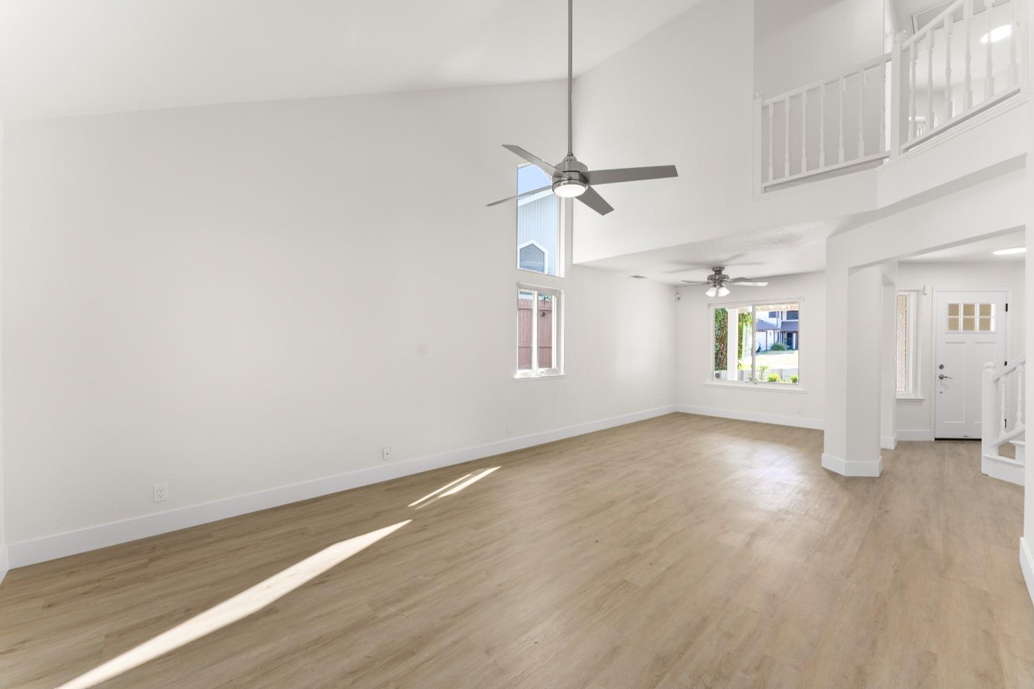 Detail Gallery Image 16 of 65 For 8340 Cypress Lake Ct, Antelope,  CA 95843 - 4 Beds | 2/1 Baths