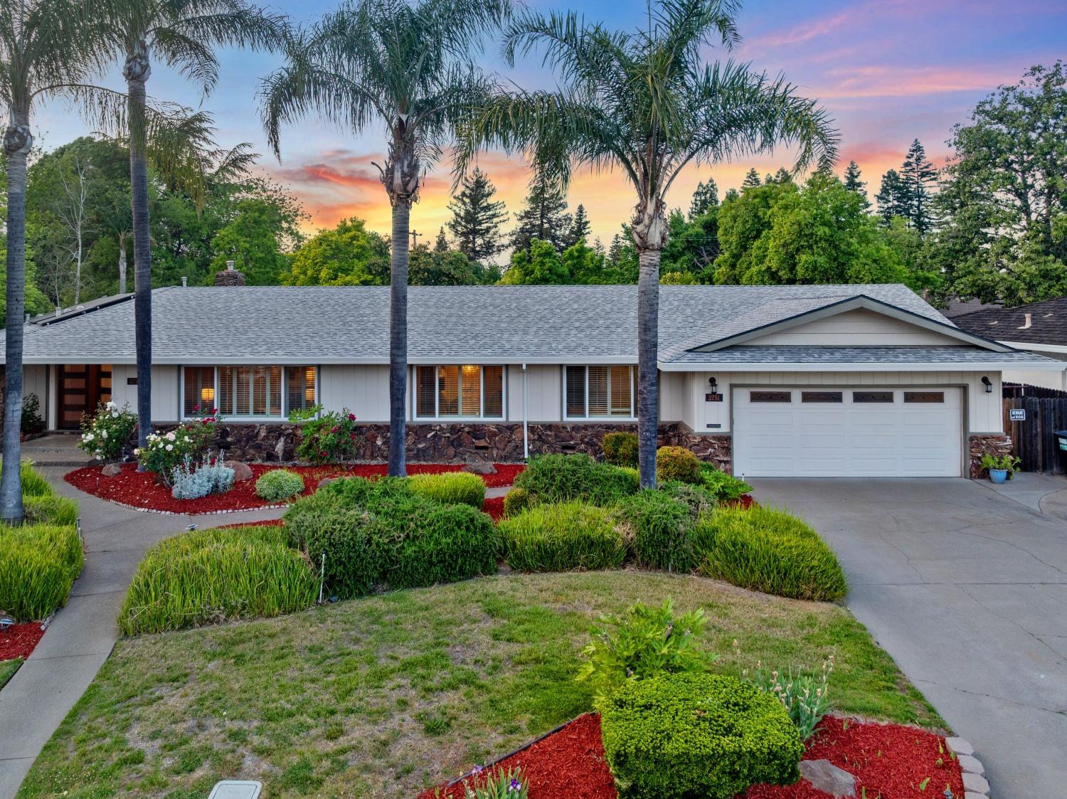 Detail Gallery Image 56 of 65 For 2751 American River Dr, Sacramento,  CA 95864 - 4 Beds | 3 Baths