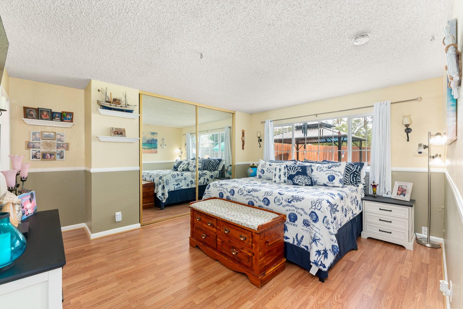 property-img