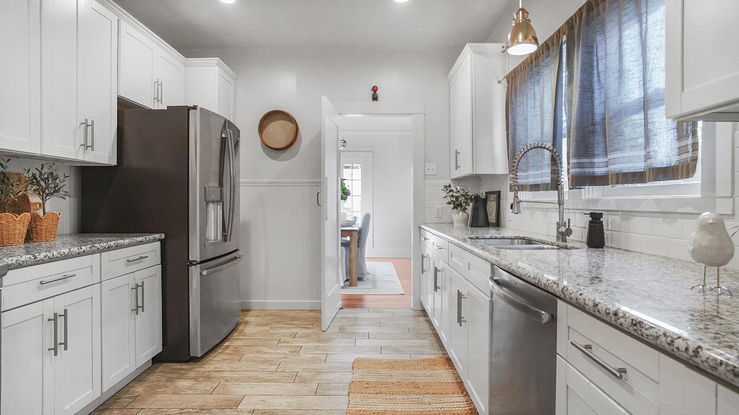 Detail Gallery Image 6 of 19 For 543 Mckinley Ave, Woodland,  CA 95695 - 3 Beds | 1/1 Baths