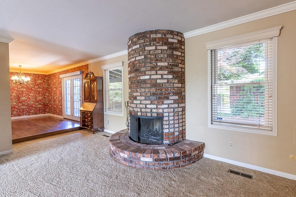 Tioga Drive, Lodi, California image 10