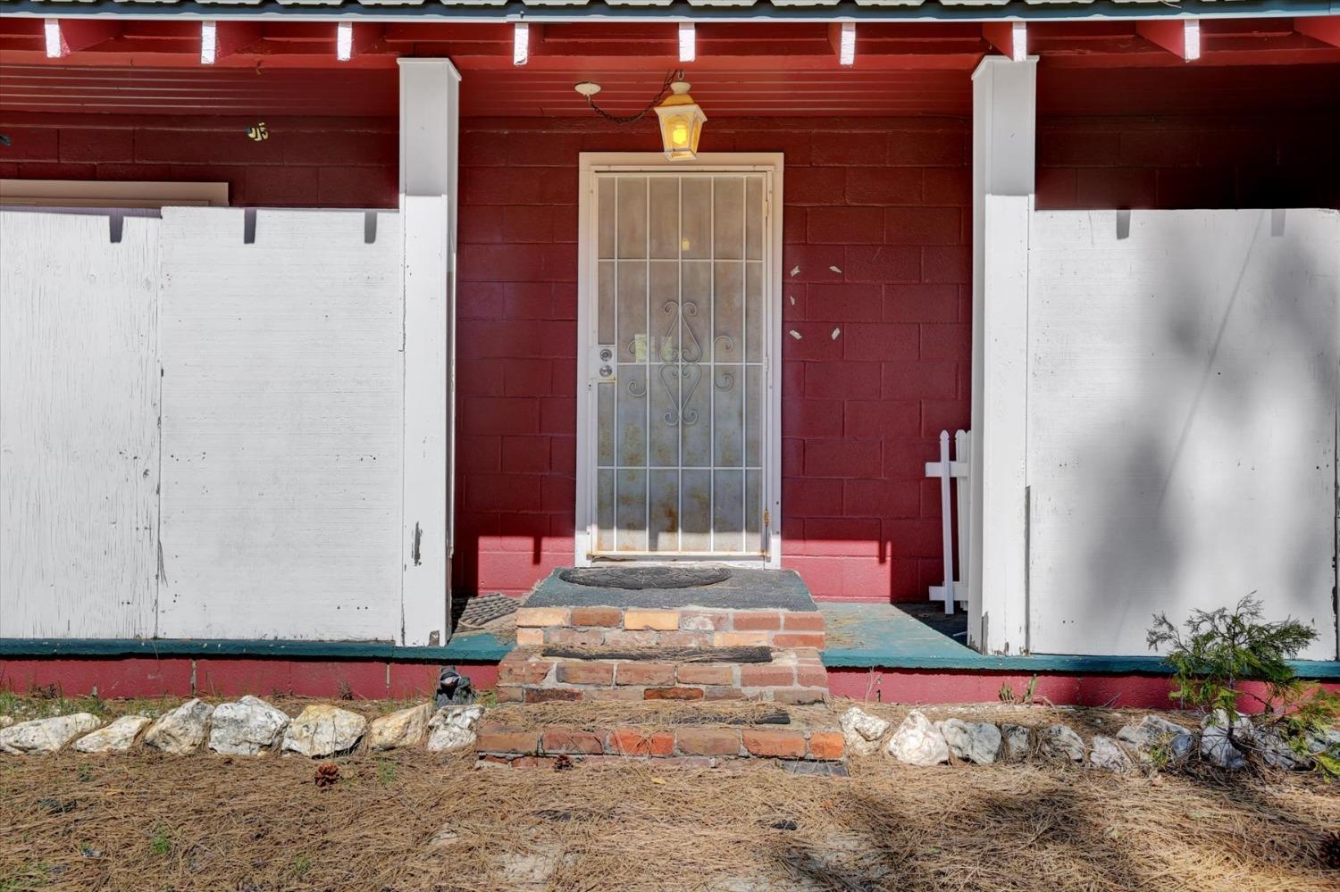 Detail Gallery Image 5 of 59 For 2051 Warren Hill Rd, Strawberry Valley,  CA 95981 - 1 Beds | 1 Baths