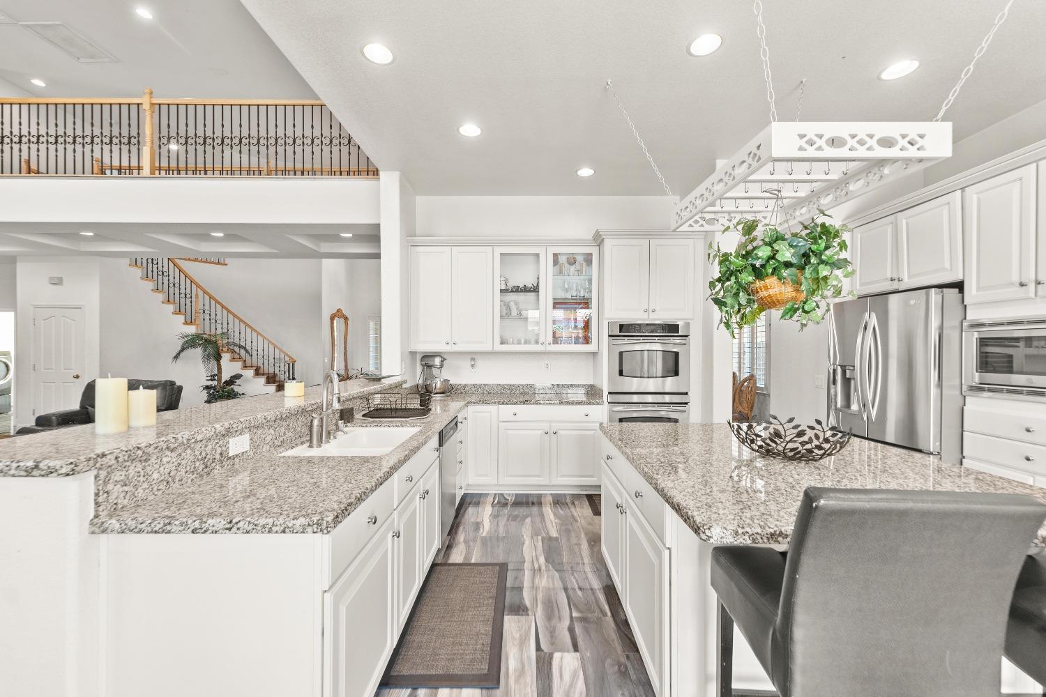 Detail Gallery Image 32 of 74 For 1442 Danbrook Dr, Sacramento,  CA 95835 - 4 Beds | 3 Baths