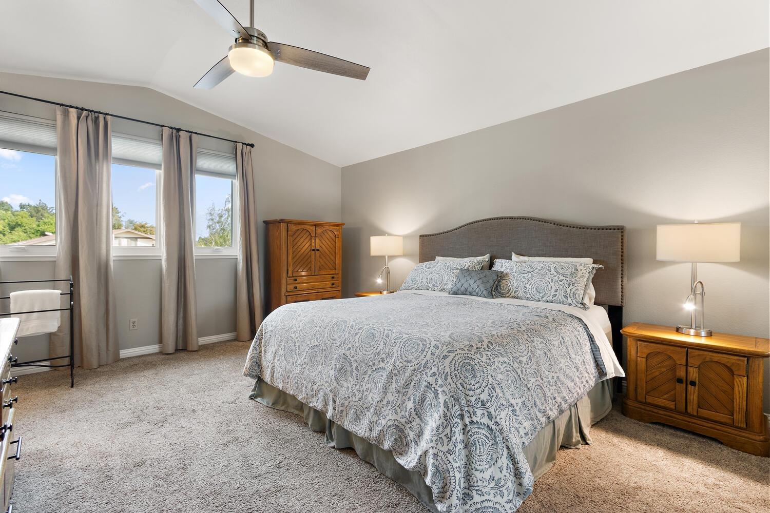 Detail Gallery Image 21 of 56 For 19 Green Mist Ct, Sacramento,  CA 95831 - 4 Beds | 3 Baths