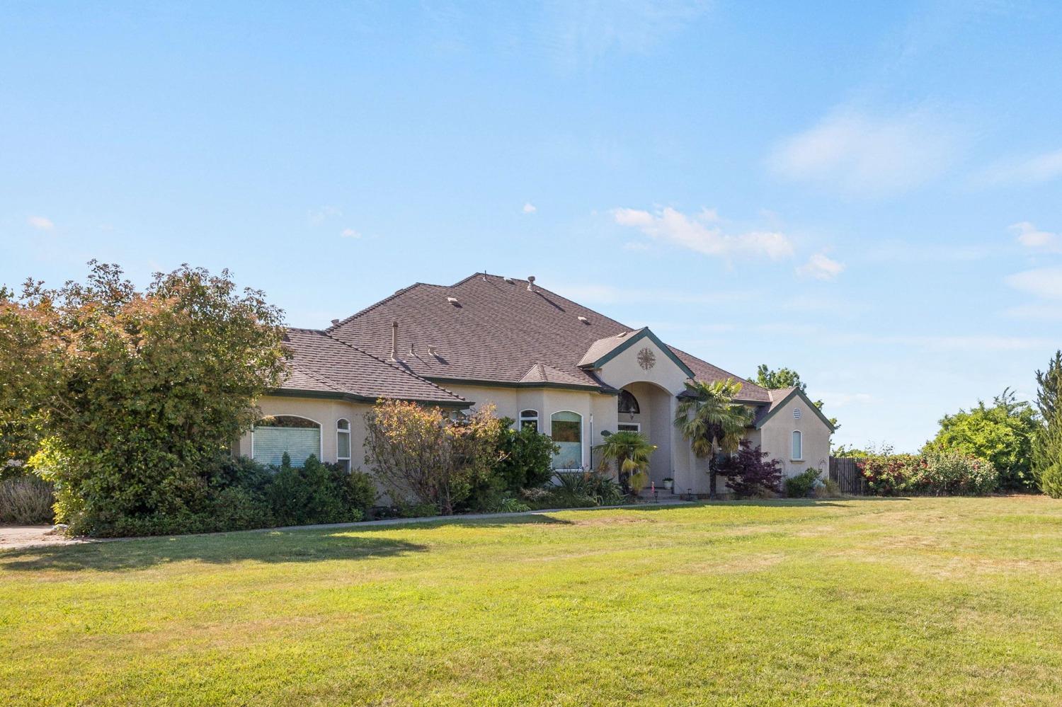Detail Gallery Image 4 of 93 For 2888 County Road 89, Dunnigan,  CA 95937 - 3 Beds | 3 Baths
