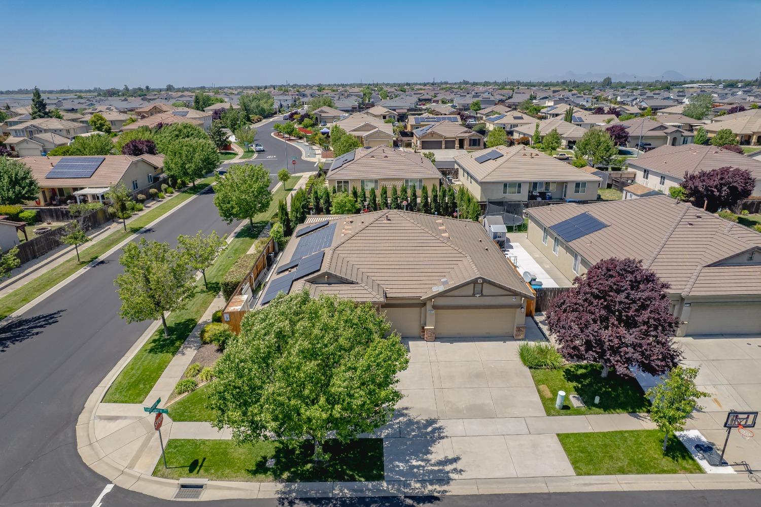 Turnberry Dr, Linda, California image 2
