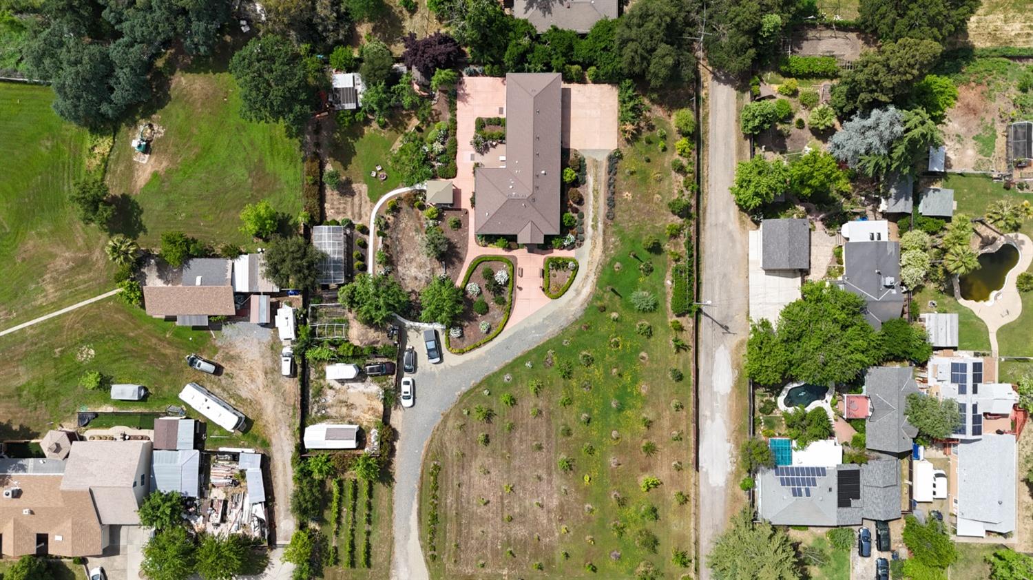 Detail Gallery Image 73 of 84 For 7964 Twin Oaks Ave, Citrus Heights,  CA 95610 - 3 Beds | 2/1 Baths
