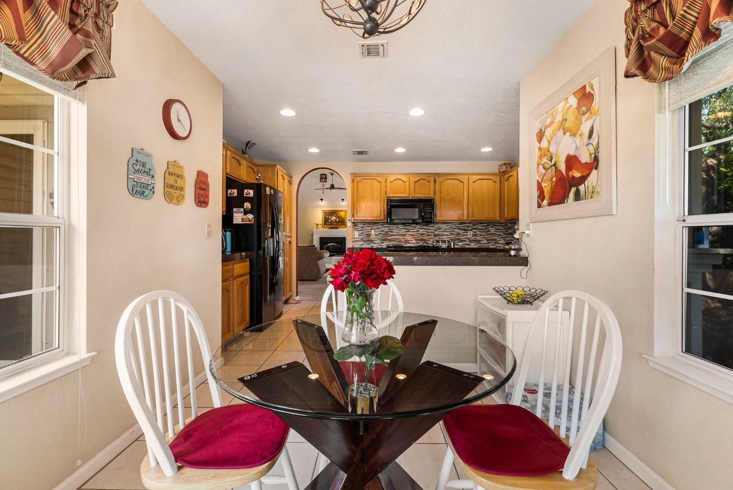 Detail Gallery Image 27 of 74 For 2460 Stabler Ln, Yuba City,  CA 95993 - 3 Beds | 2 Baths