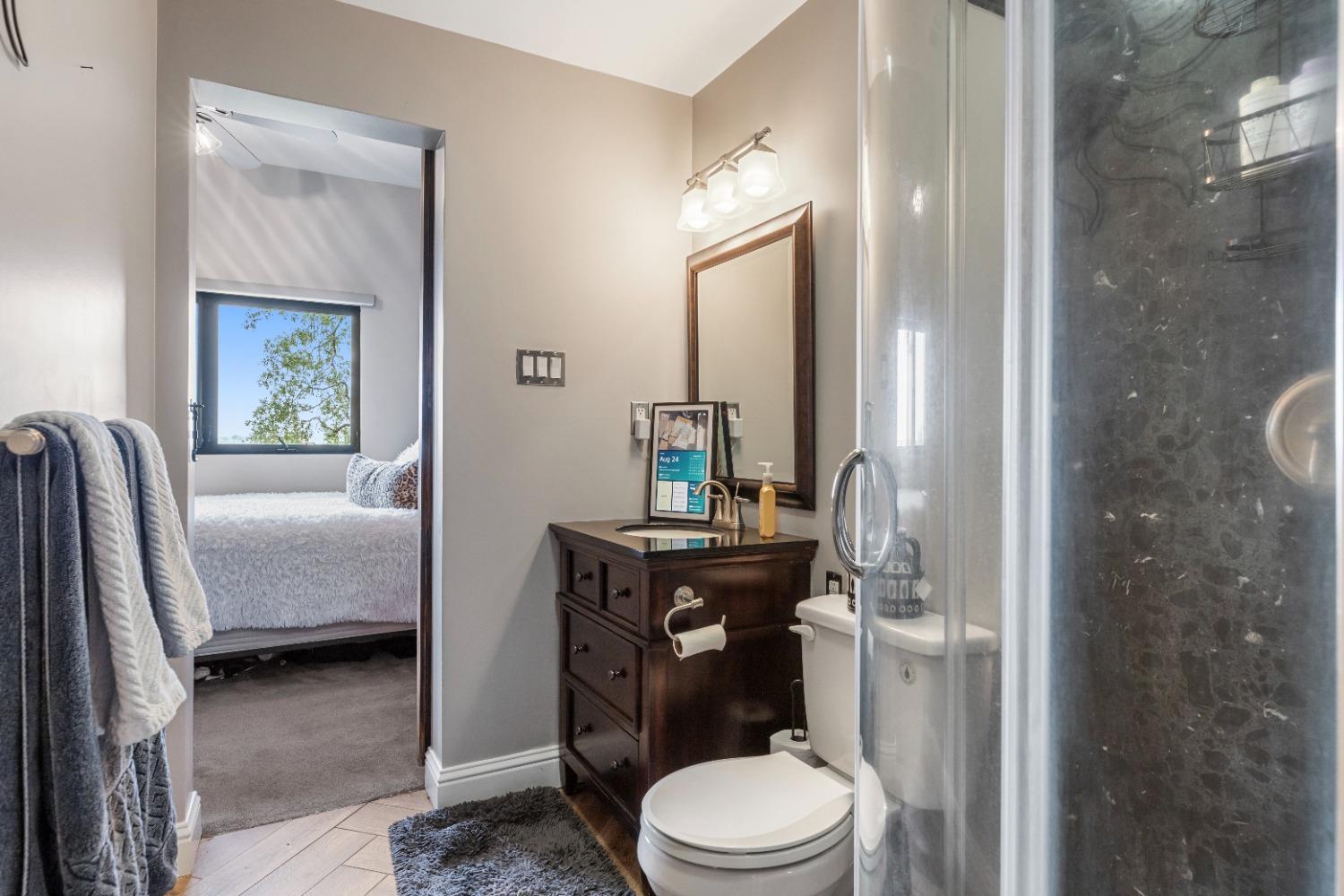 Detail Gallery Image 42 of 55 For 10008 River Oak Cir, Oakdale,  CA 95361 - 5 Beds | 3/1 Baths