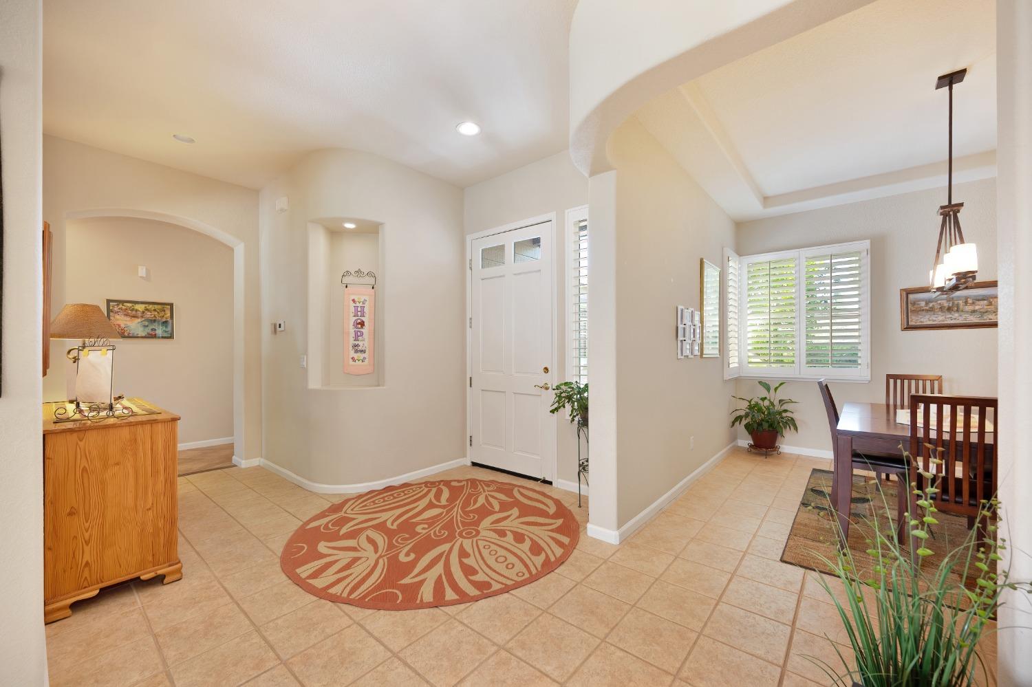 Detail Gallery Image 6 of 42 For 11017 Blue Wing Pl, Auburn,  CA 95603 - 4 Beds | 2/1 Baths
