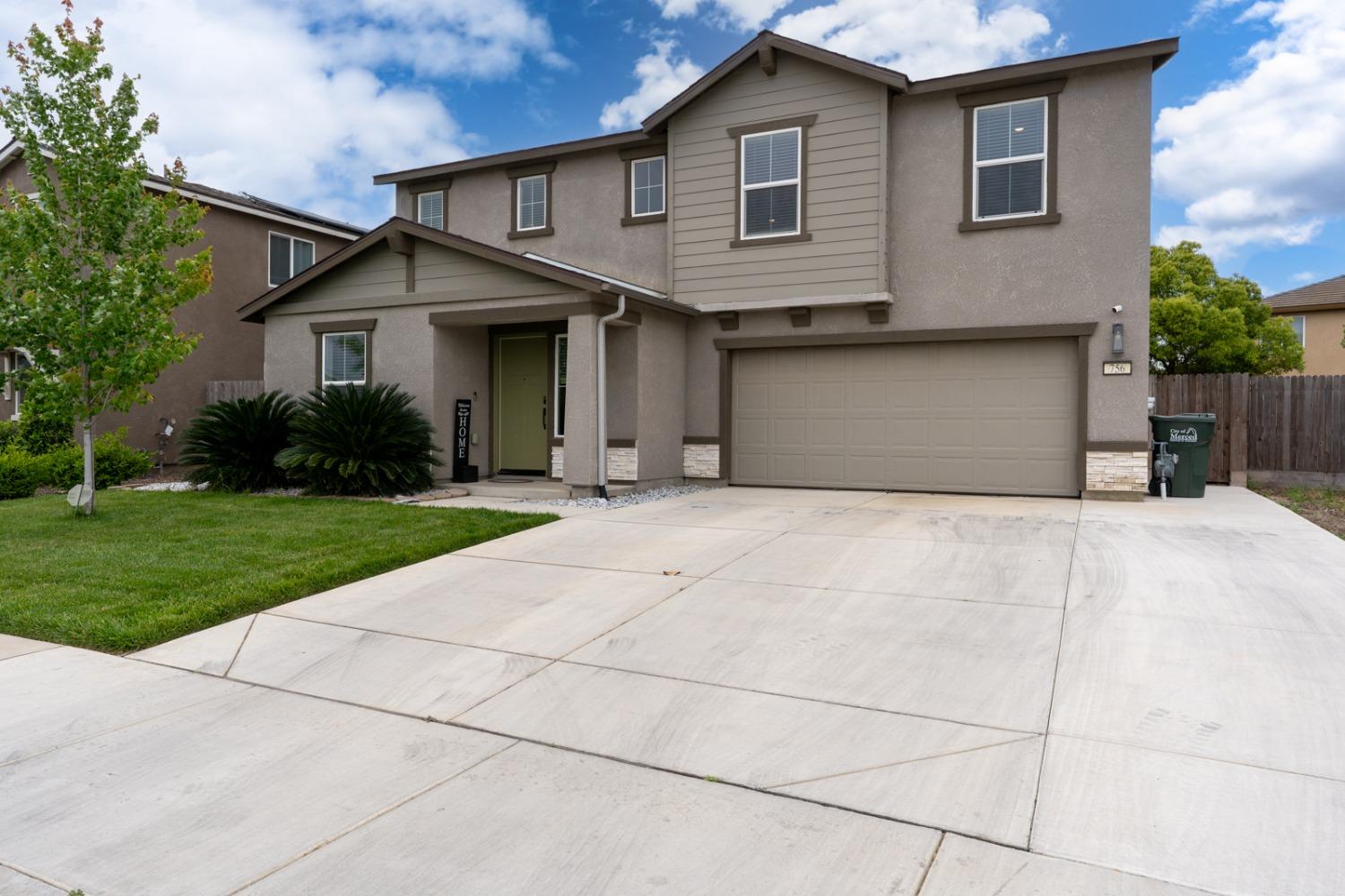 Detail Gallery Image 7 of 57 For 756 Heitz Way, Merced,  CA 95348 - 5 Beds | 3 Baths
