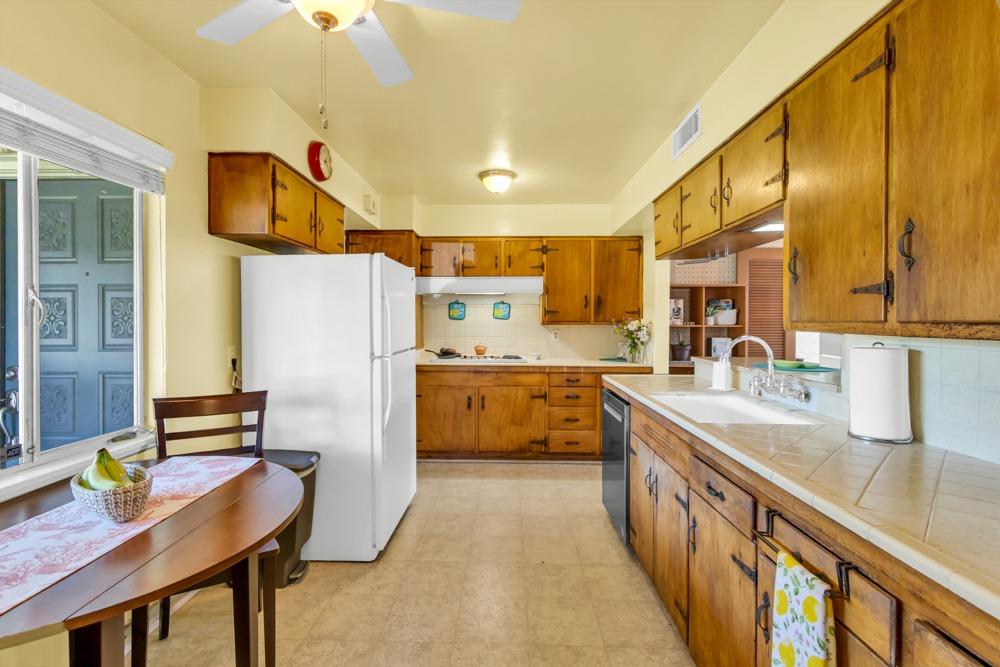 Thor Way, Carmichael, California image 16