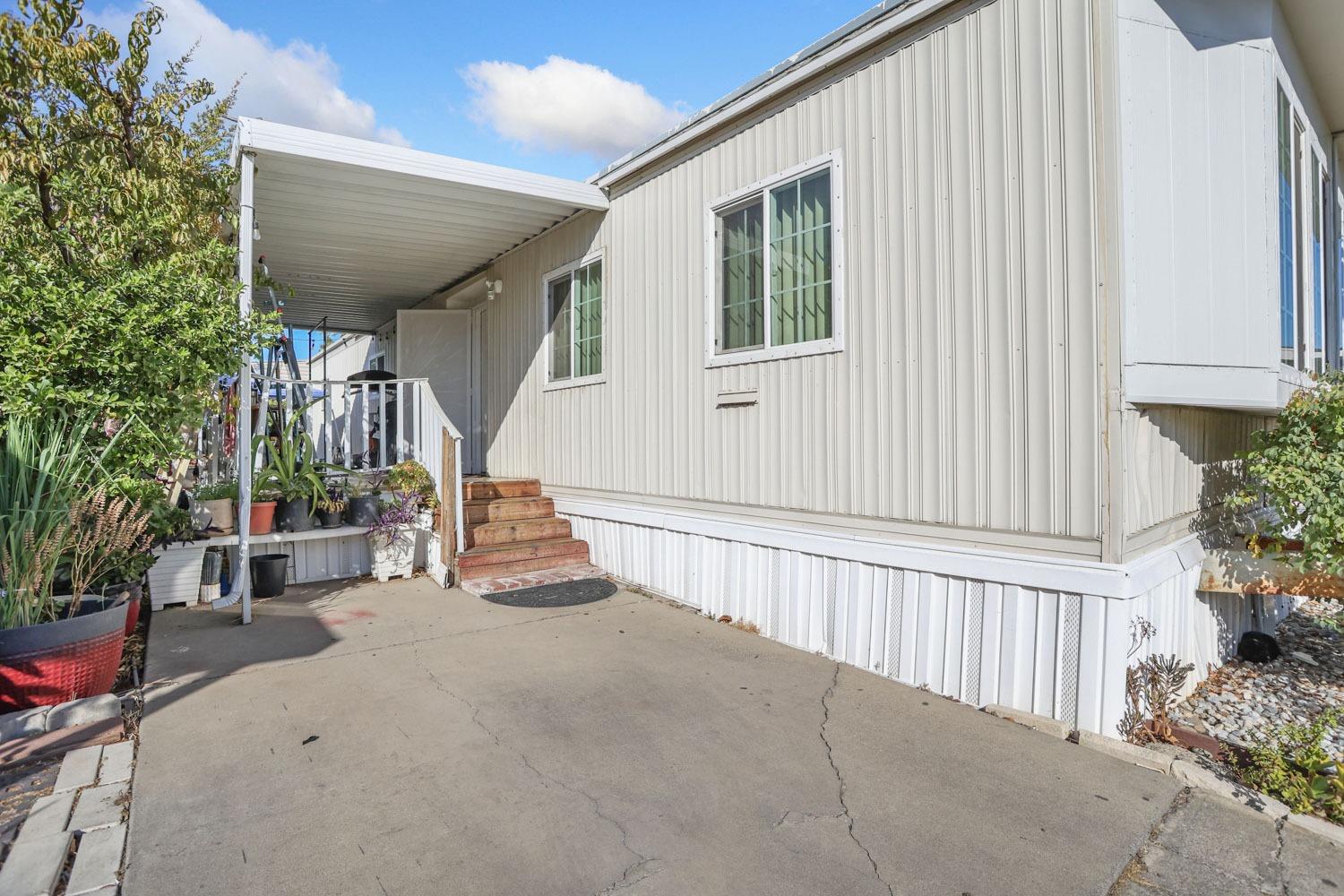 Detail Gallery Image 6 of 40 For 4900 Hwy 99 11, Stockton,  CA 95212 - 3 Beds | 2 Baths