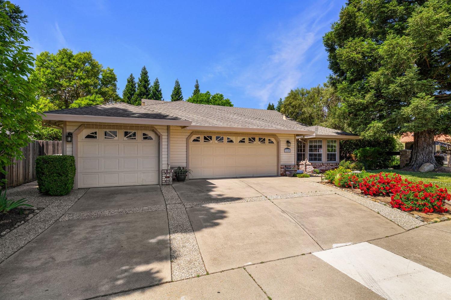 Detail Gallery Image 5 of 74 For 2460 Stabler Ln, Yuba City,  CA 95993 - 3 Beds | 2 Baths