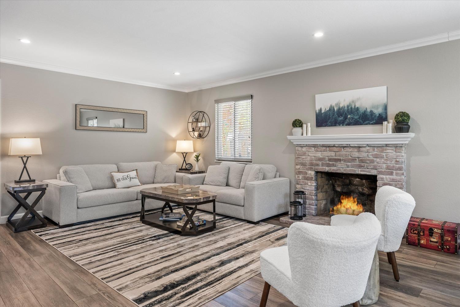 Detail Gallery Image 3 of 44 For 8175 Waikiki Dr, Fair Oaks,  CA 95628 - 4 Beds | 2 Baths