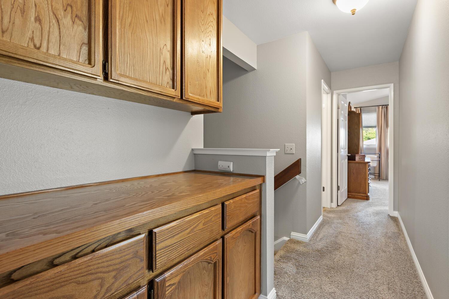Detail Gallery Image 20 of 56 For 19 Green Mist Ct, Sacramento,  CA 95831 - 4 Beds | 3 Baths