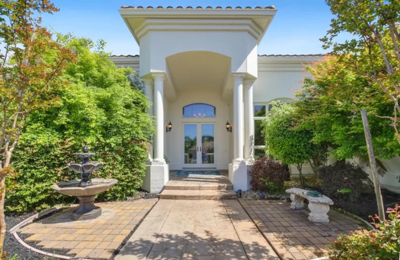 Detail Gallery Image 4 of 64 For 15410 De La Cruz Dr, Rancho Murieta,  CA 95683 - 3 Beds | 2/1 Baths
