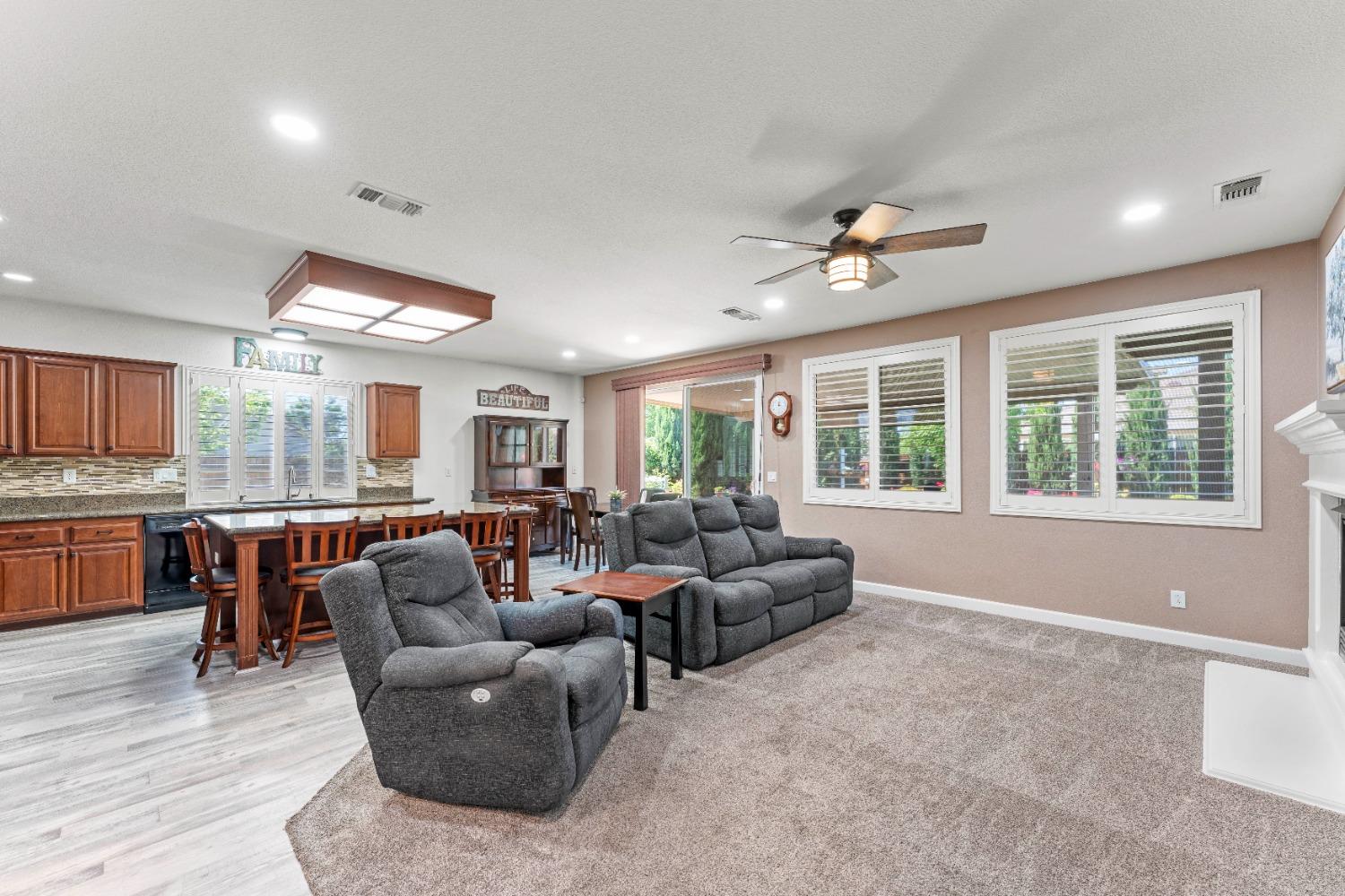 Turnberry Dr, Linda, California image 12