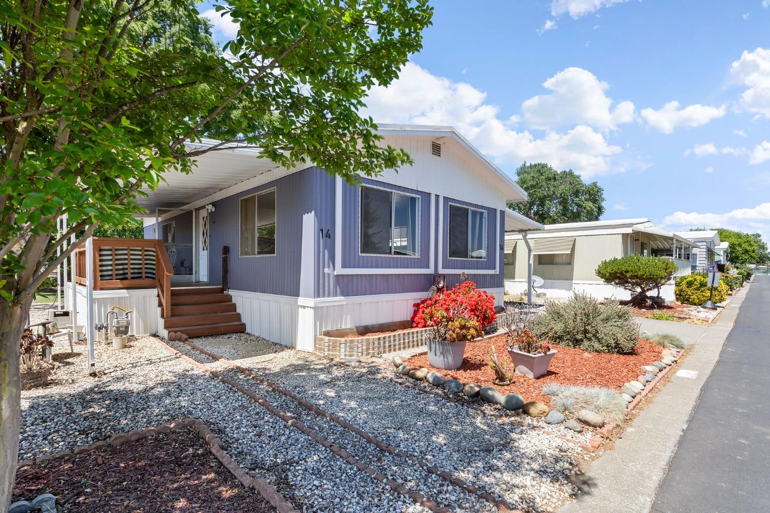 Detail Gallery Image 6 of 25 For 14 Leisureville Circle, Woodland,  CA 95776 - 2 Beds | 2 Baths