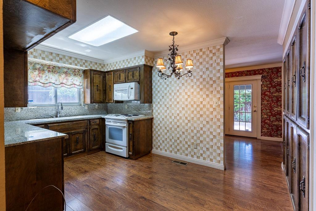 Tioga Drive, Lodi, California image 7