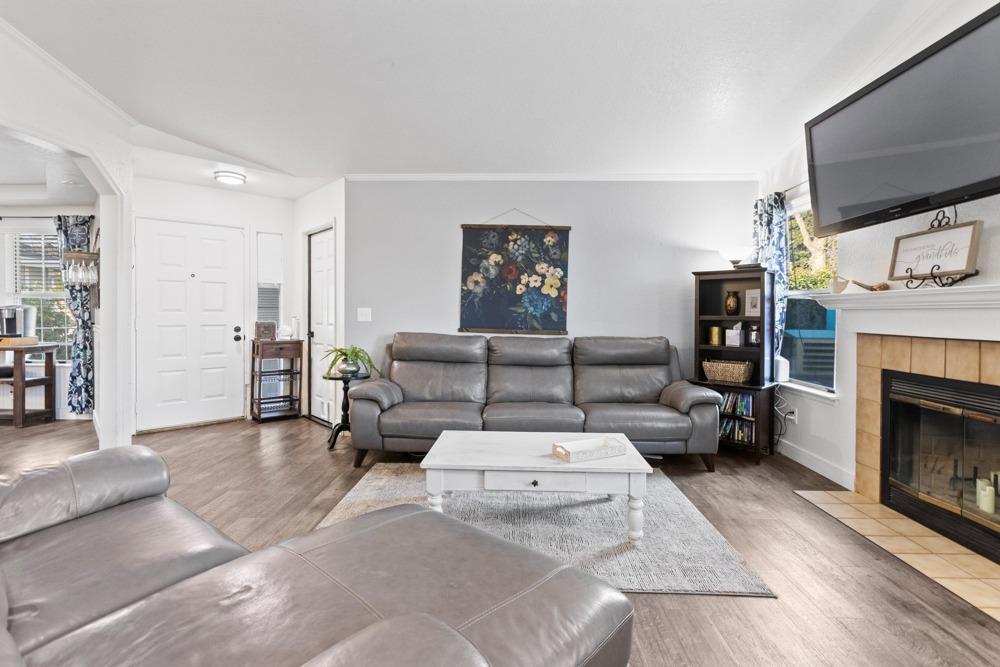 Detail Gallery Image 19 of 45 For 9524 Dunkerrin Way, Elk Grove,  CA 95758 - 3 Beds | 2 Baths