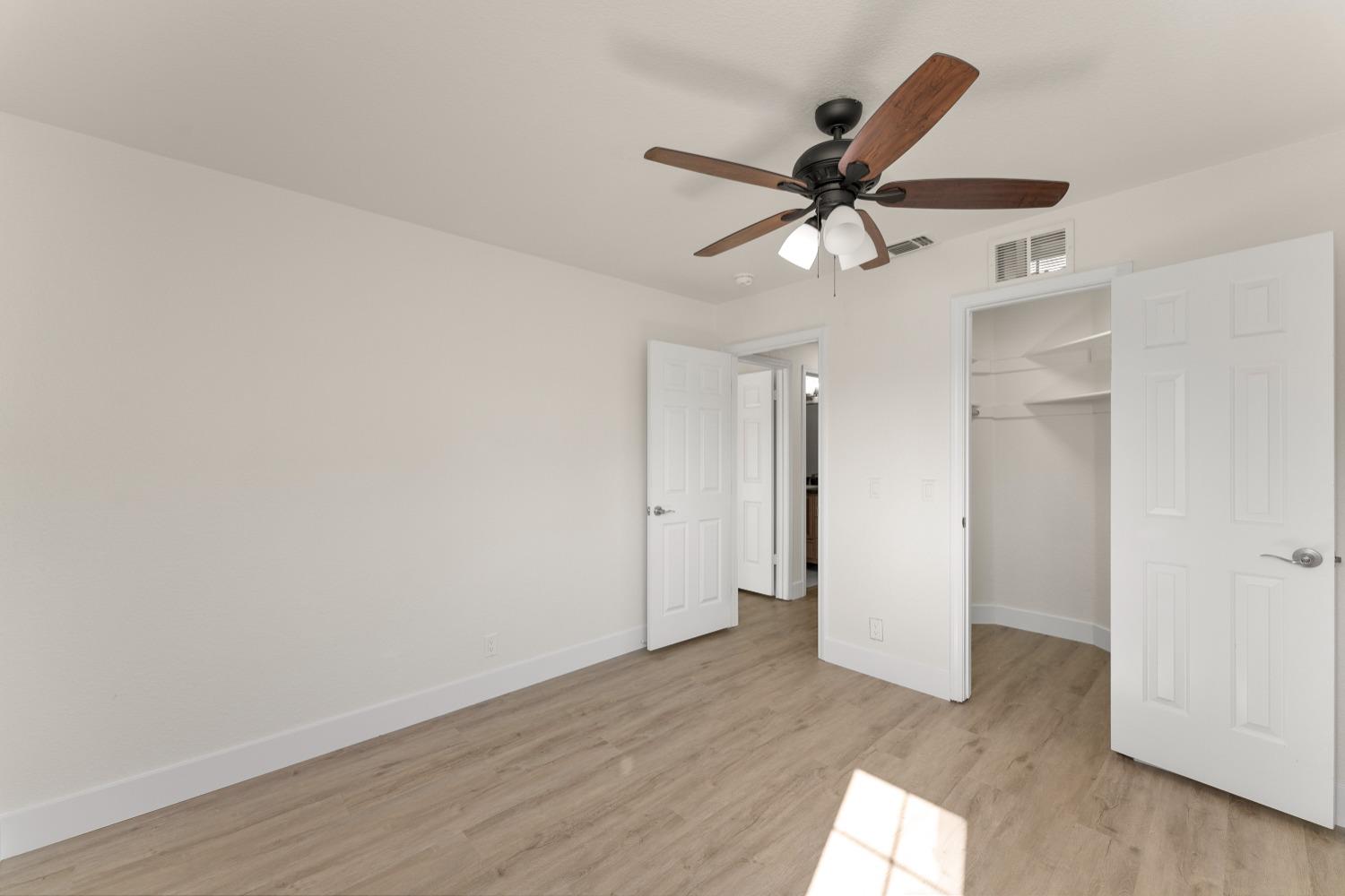 Detail Gallery Image 34 of 65 For 8340 Cypress Lake Ct, Antelope,  CA 95843 - 4 Beds | 2/1 Baths