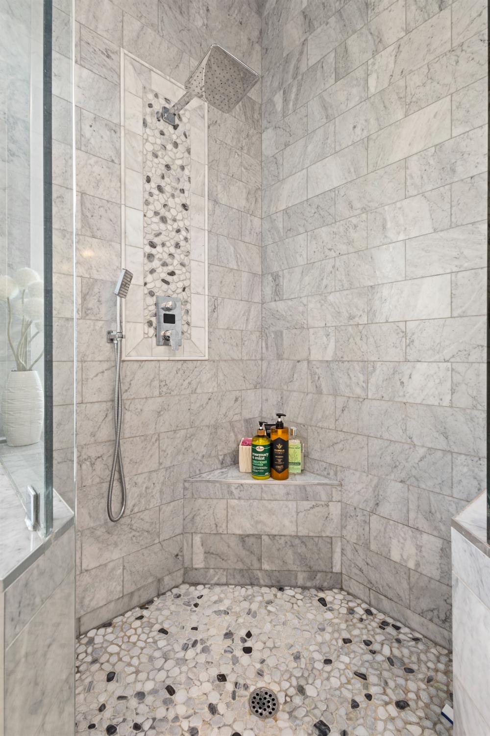 Detail Gallery Image 23 of 84 For 7964 Twin Oaks Ave, Citrus Heights,  CA 95610 - 3 Beds | 2/1 Baths
