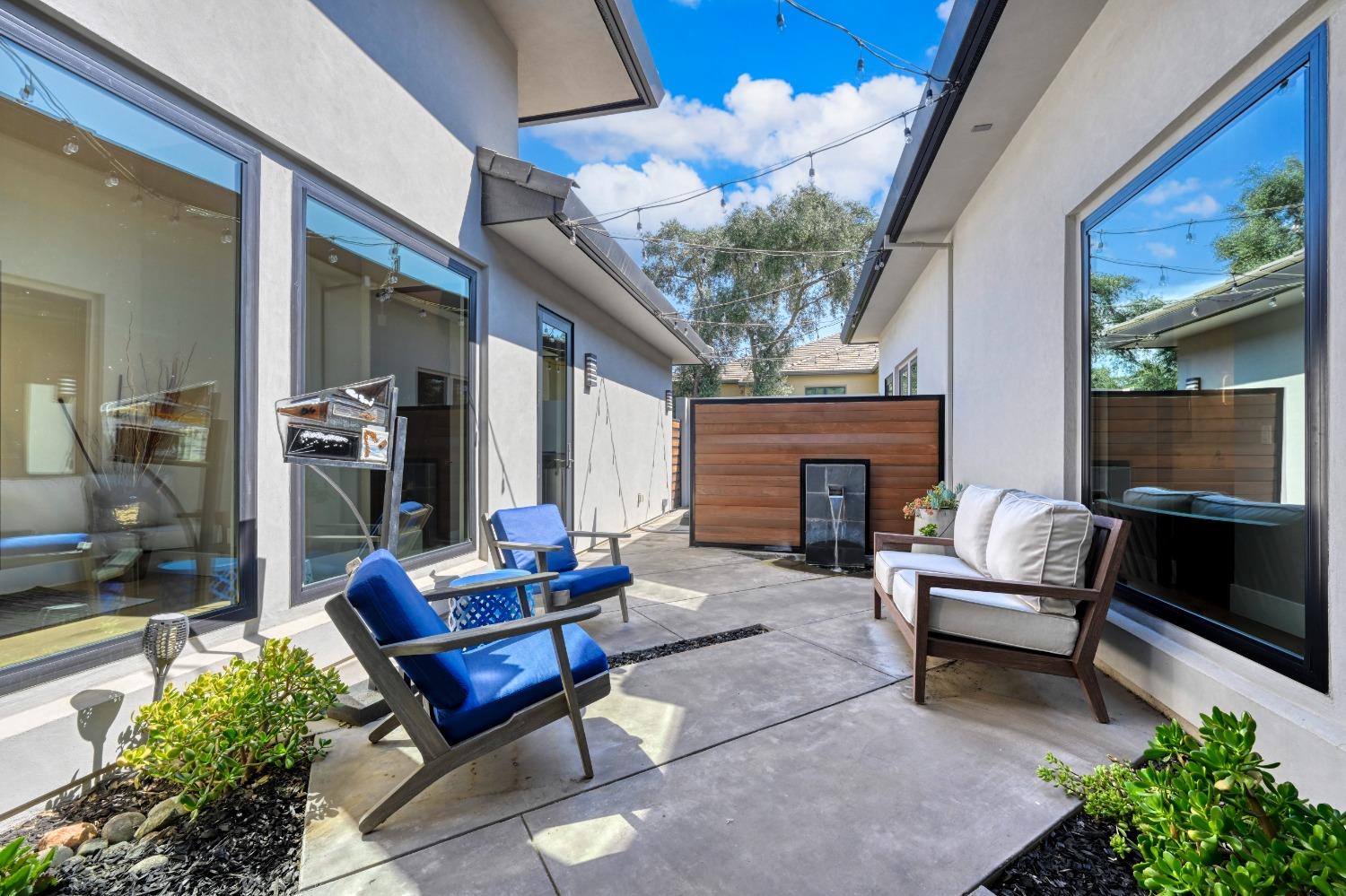 Detail Gallery Image 20 of 73 For 8452 Jomar Ln, Fair Oaks,  CA 95628 - 4 Beds | 4/1 Baths