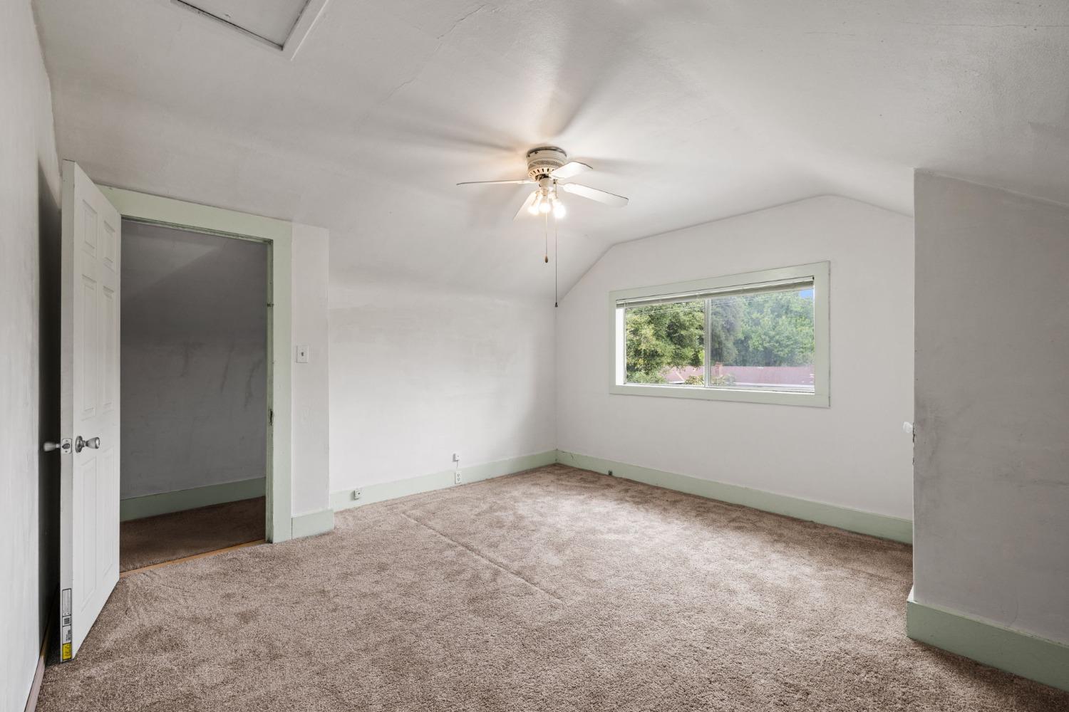 Detail Gallery Image 13 of 31 For 4615 Illinois Ave, Fair Oaks,  CA 95628 - 4 Beds | 1/2 Baths