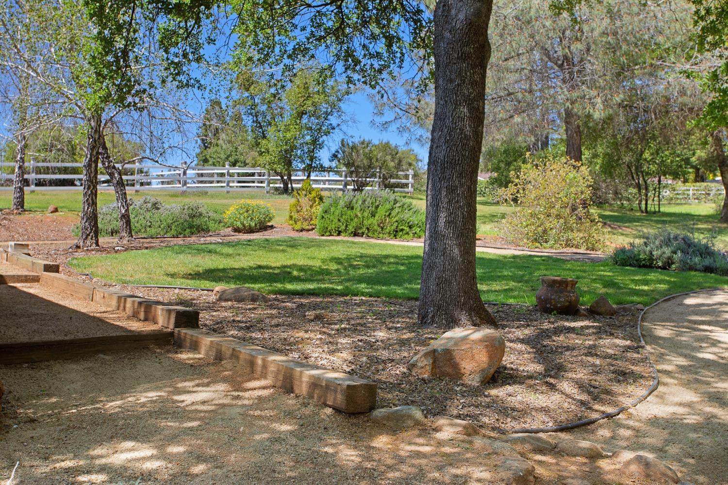 Detail Gallery Image 60 of 62 For 1731 Starbuck Rd, Rescue,  CA 95672 - 4 Beds | 3 Baths