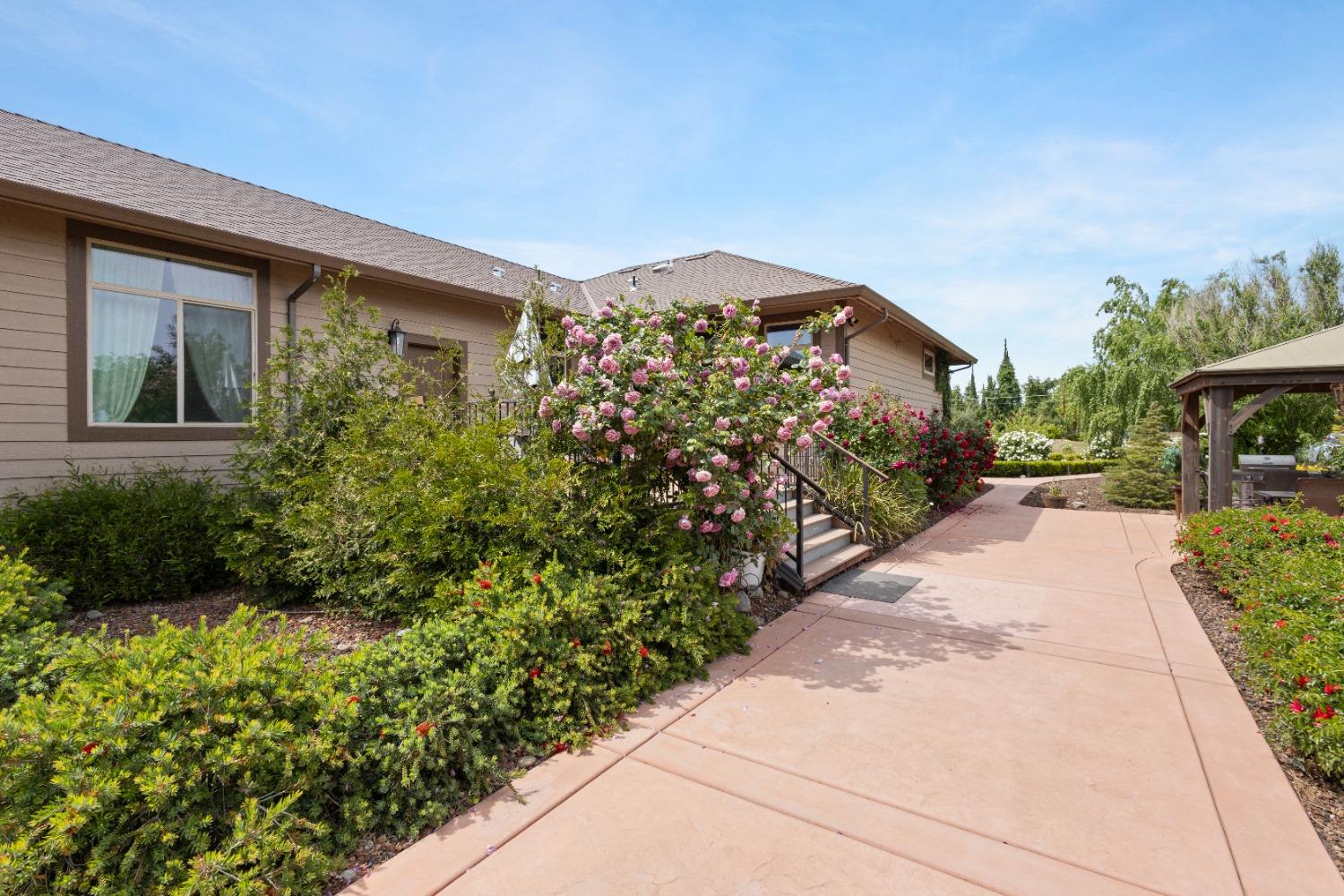 Detail Gallery Image 63 of 84 For 7964 Twin Oaks Ave, Citrus Heights,  CA 95610 - 3 Beds | 2/1 Baths