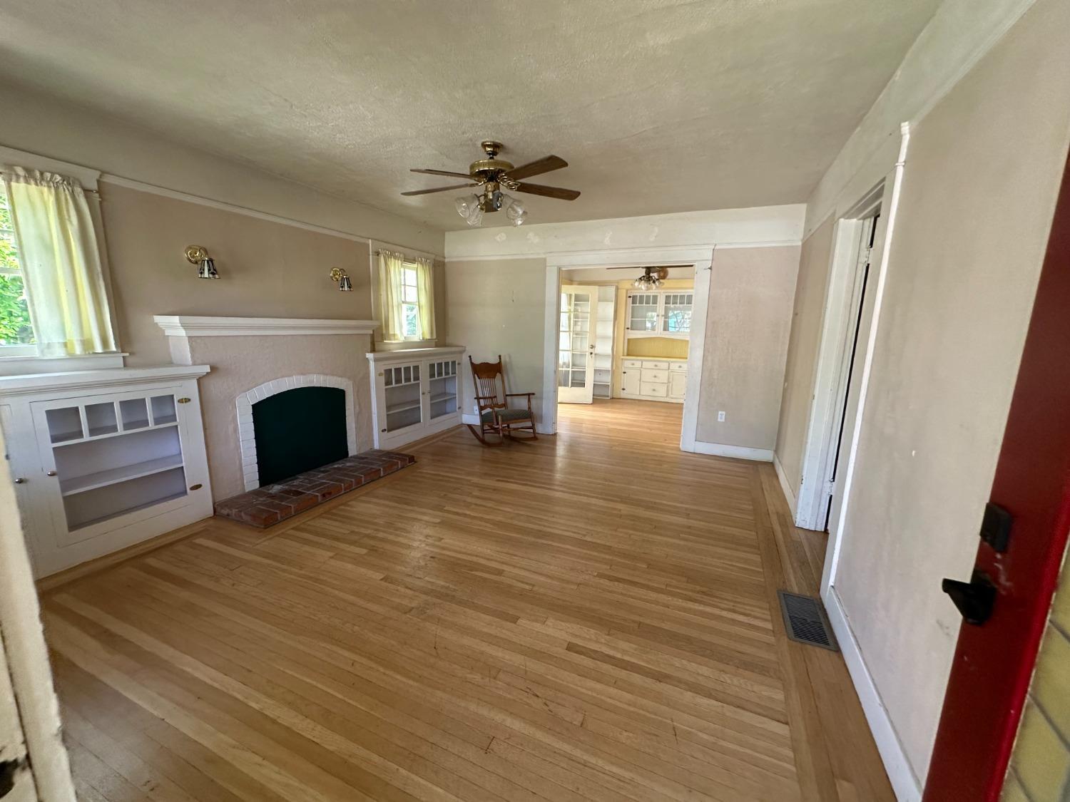 Detail Gallery Image 5 of 33 For 845 4th St, Woodland,  CA 95695 - 3 Beds | 1 Baths