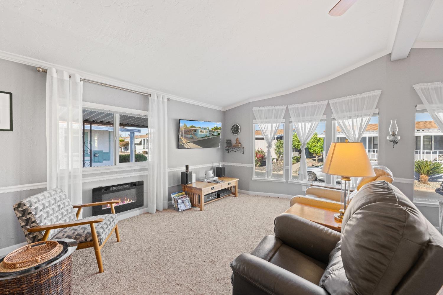 Detail Gallery Image 9 of 38 For 1500 Held Dr 5, Modesto,  CA 95355 - 2 Beds | 2 Baths