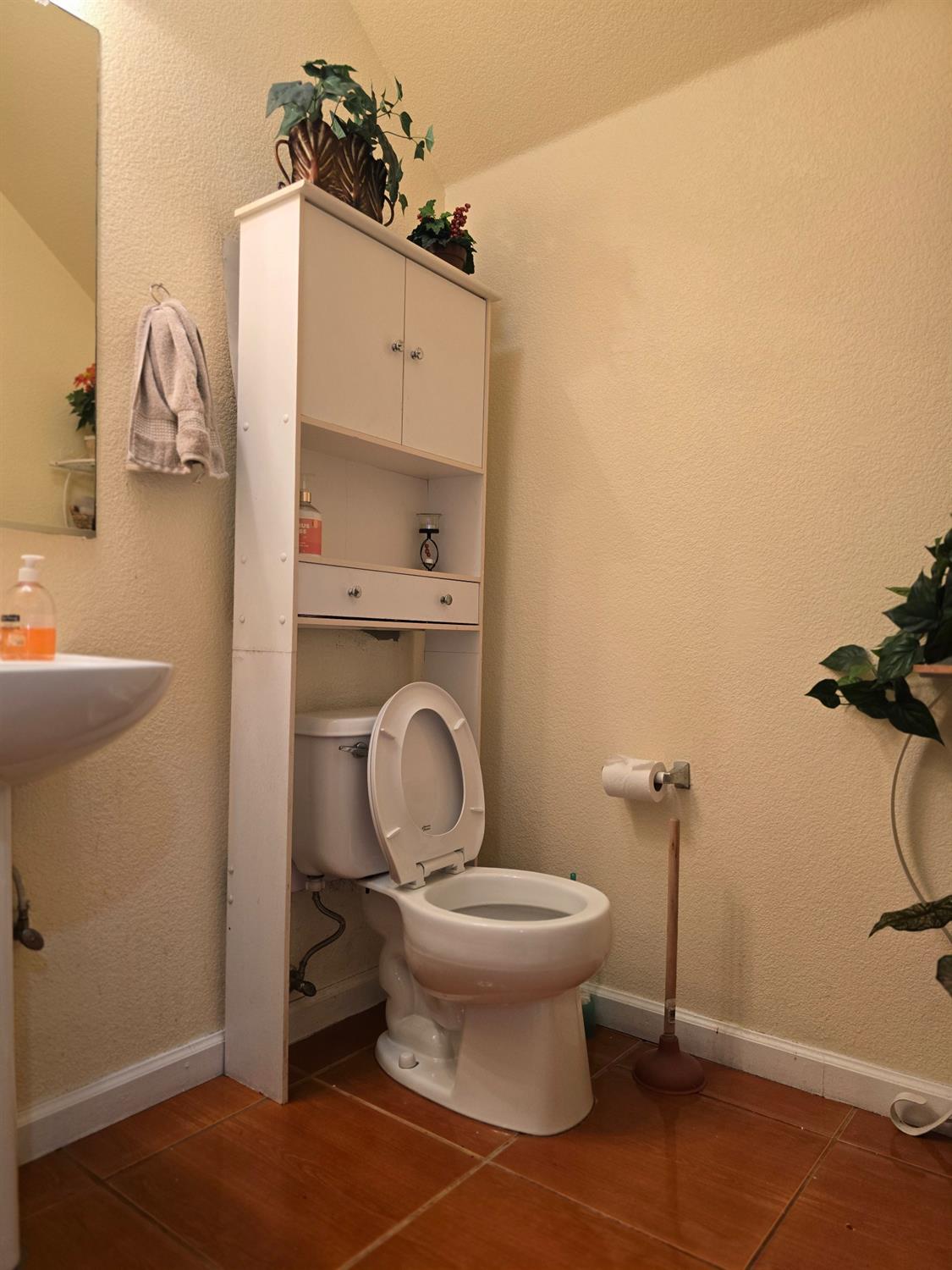 Detail Gallery Image 42 of 57 For 4150 Degas Ct, Stockton,  CA 95206 - 3 Beds | 2/1 Baths