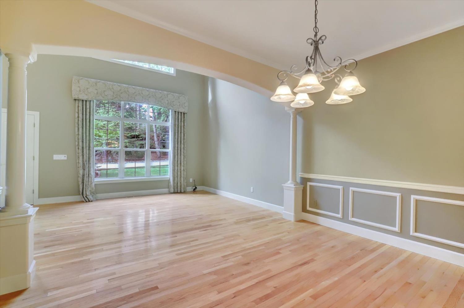 Detail Gallery Image 11 of 99 For 12857 Chatsworth Ln, Grass Valley,  CA 95945 - 4 Beds | 4/1 Baths