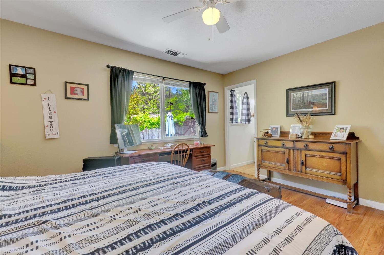 June Drive, Grass Valley, California image 14