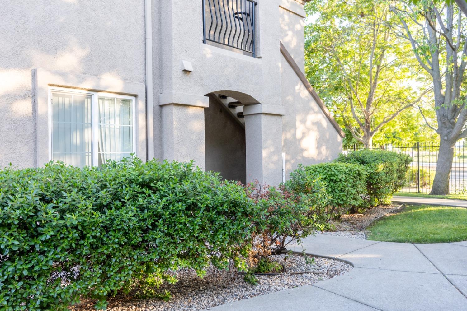 Photo #3: 225057802 Listing 