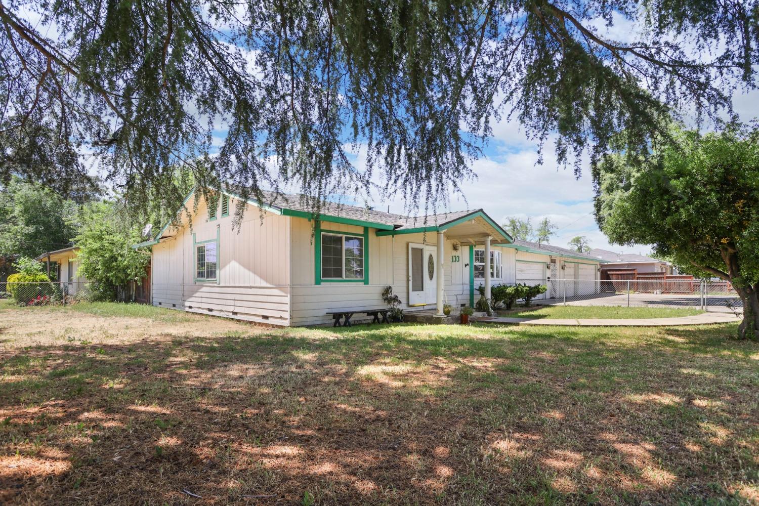 Detail Gallery Image 8 of 40 For 133 S Carroll Ave, Stockton,  CA 95215 - 3 Beds | 2 Baths