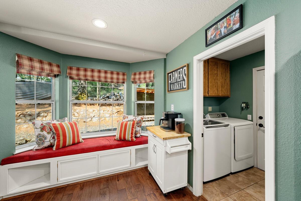 Detail Gallery Image 25 of 64 For 5844 Cold Springs Dr, Foresthill,  CA 95631 - 3 Beds | 3 Baths