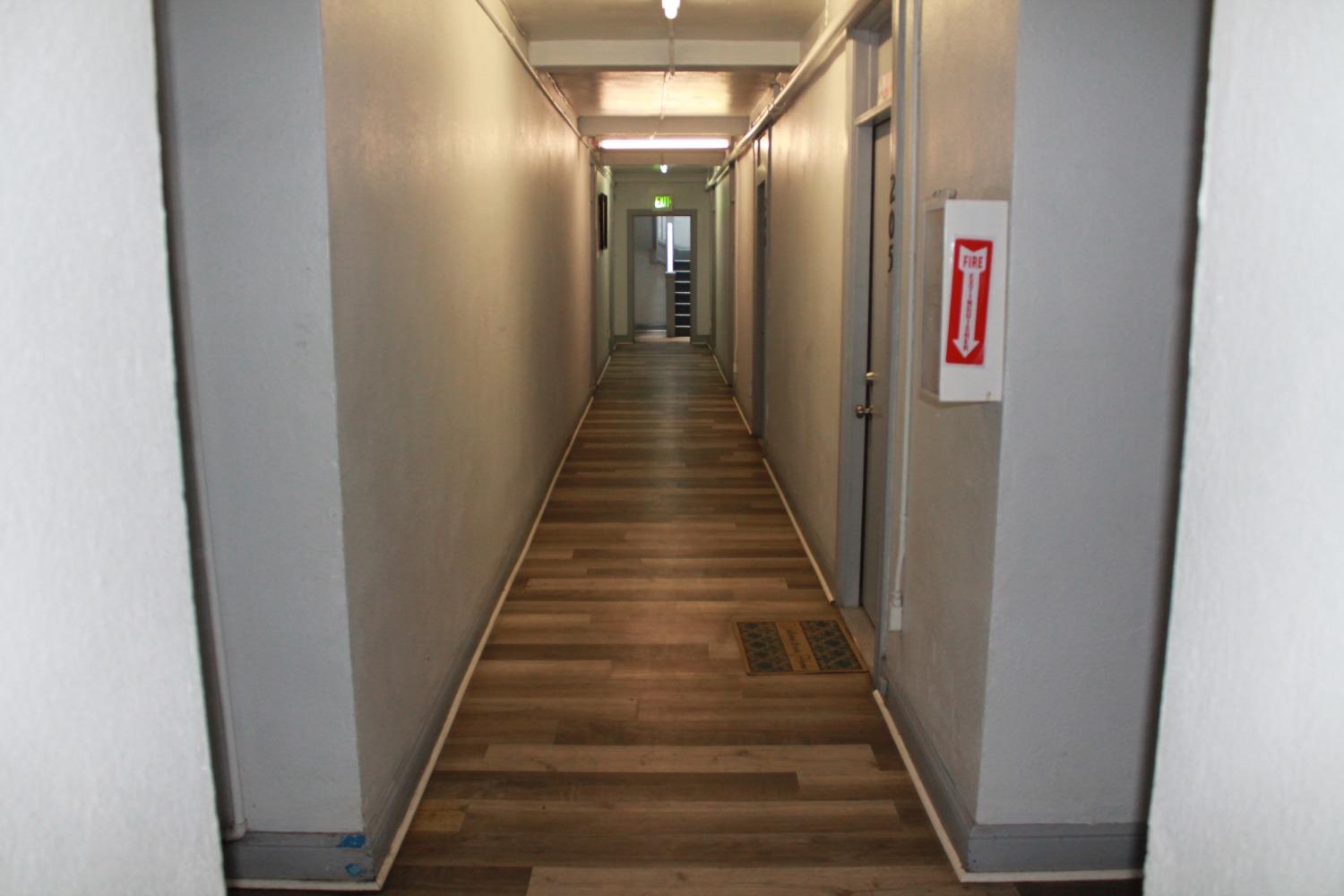 Detail Gallery Image 8 of 30 For 28 S American St, Stockton,  CA 95202 - – Beds | – Baths