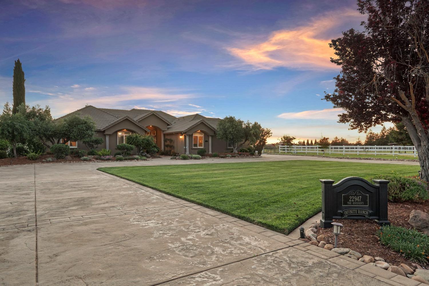 Detail Gallery Image 1 of 63 For 22947 N Samra Hayer Ln, Acampo,  CA 95220 - 4 Beds | 2/1 Baths