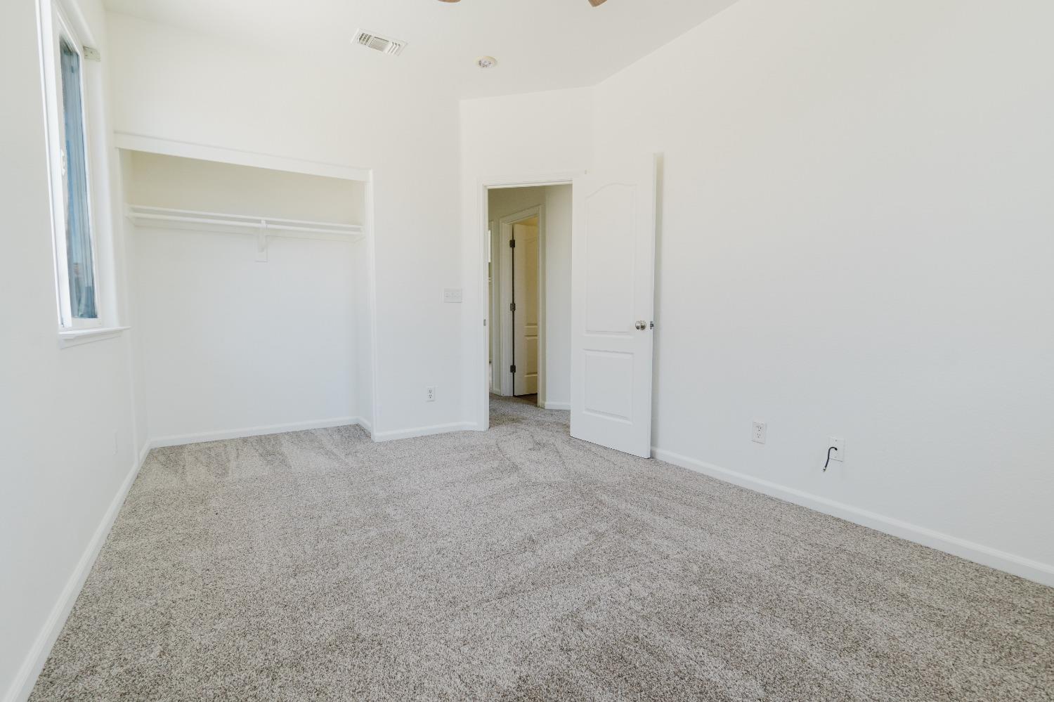 Detail Gallery Image 23 of 25 For 10931 Dutch Tulip Dr, Stockton,  CA 95209 - 4 Beds | 2/1 Baths