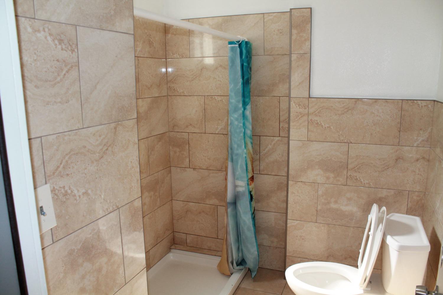 Detail Gallery Image 24 of 30 For 28 S American St, Stockton,  CA 95202 - – Beds | – Baths